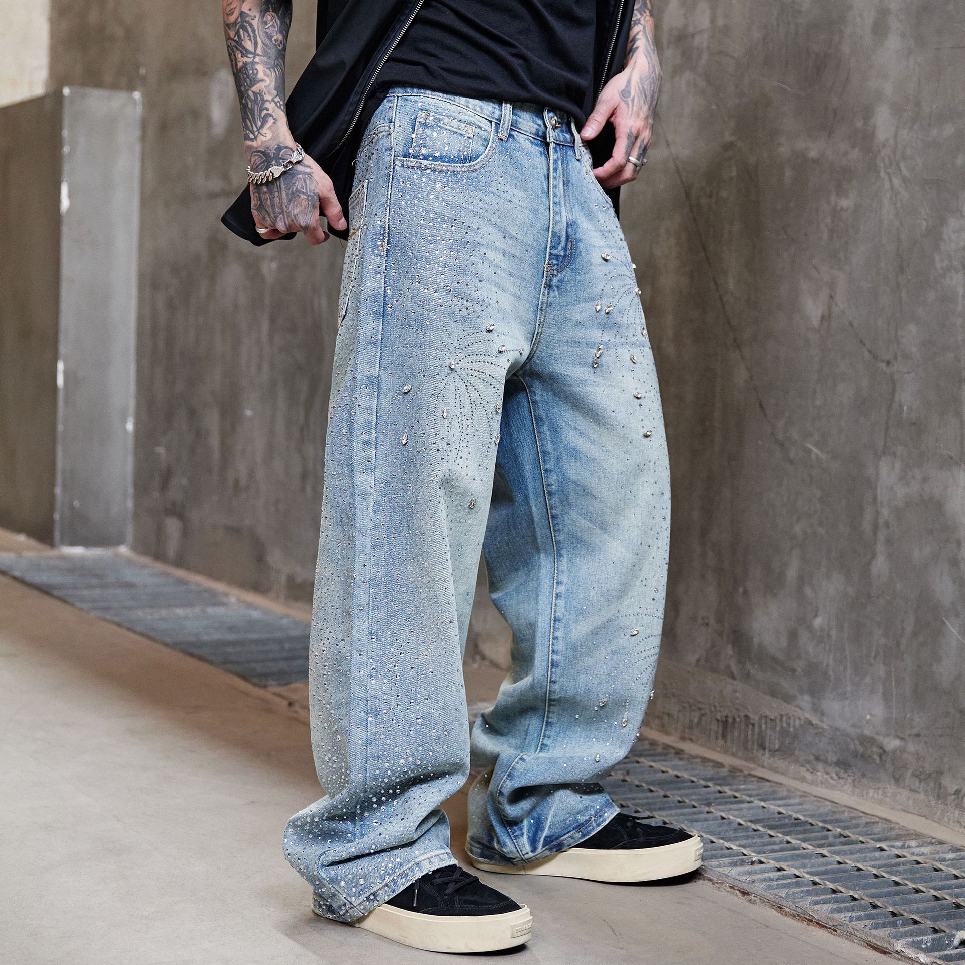 Men's Straight Leg Diamond Design Denim Jeans